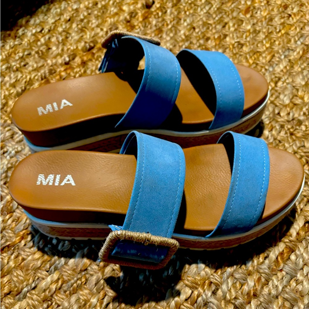 Really Cute  Sandals Wore once. Size 9